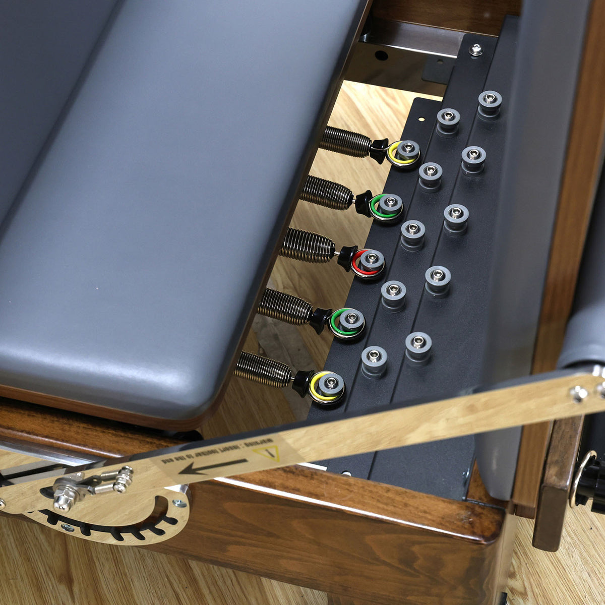 Reformer Pilates Vector Full Guide en chêne noyer