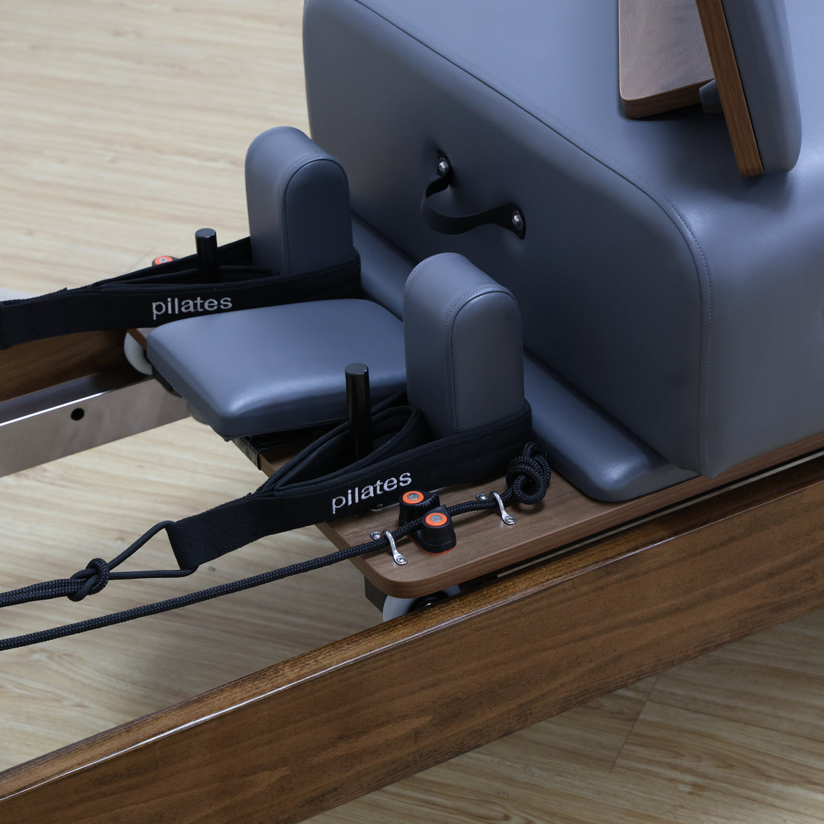 Reformer Pilates Vector Full Guide en chêne noyer